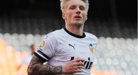 梅里诺国家队五球闪耀，欧洲中场进球王成就瞩目